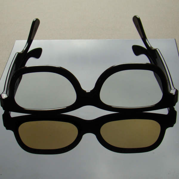Glasses for 3d-films